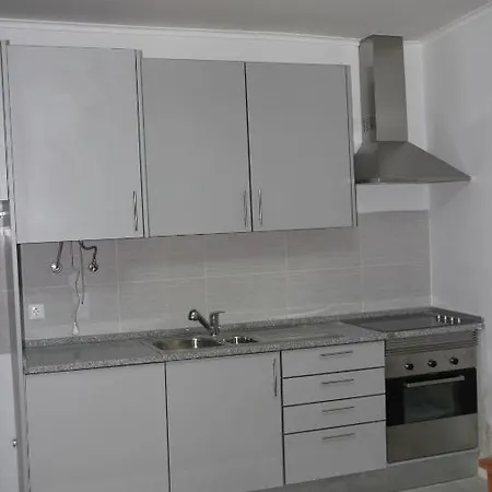 Lisbon Inn Apartments Apartment